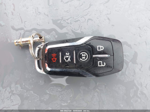 Продаж на аукціоні авто 2017 Lincoln Mkx Reserve, vin: 2LMPJ8LR5HBL31073, номер лоту: 45027230