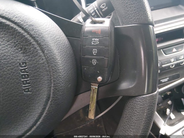 Продажа на аукционе авто 2015 Kia Optima Lx, vin: KNAGM4A75F5659688, номер лота: 45027241