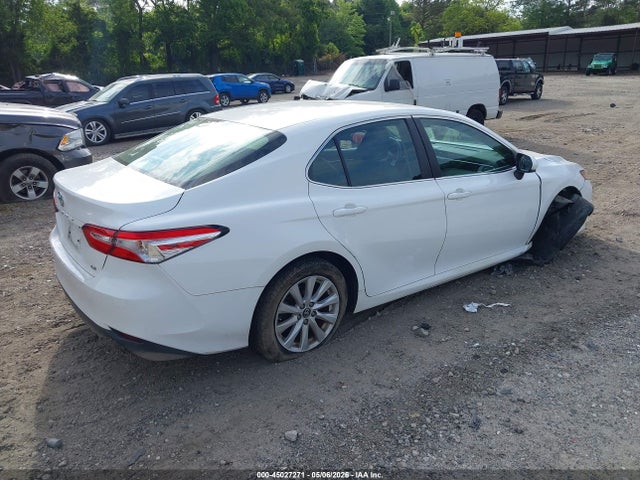 4T1B11HK0JU595133 Toyota CAMRY LE