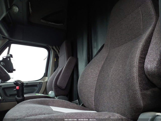 Продаж на аукціоні авто 2017 Freightliner Cascadia 125, vin: 3AKJGLDR3HSJJ8481, номер лоту: 45027290
