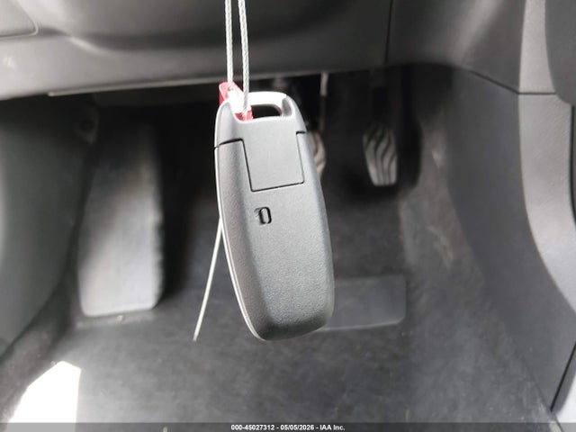 3N8AP6CE6TL324463 Nissan KICKS SV