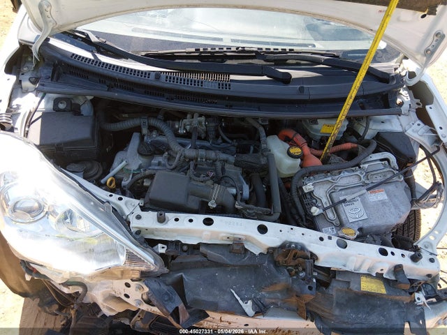45027331 :رقم المزاد ، JTDKDTB36D1546453 vin ، 2013 Toyota Prius C Two مزاد بيع