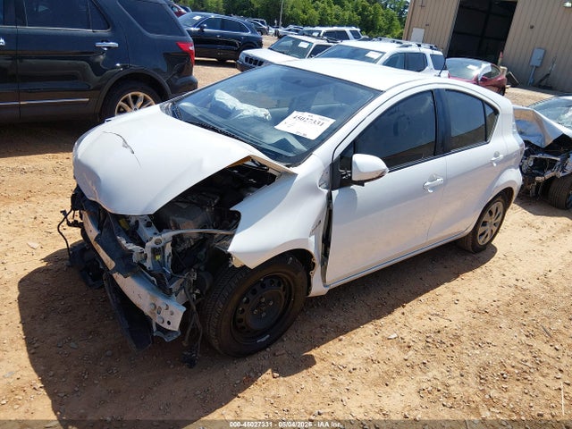 45027331 :رقم المزاد ، JTDKDTB36D1546453 vin ، 2013 Toyota Prius C Two مزاد بيع