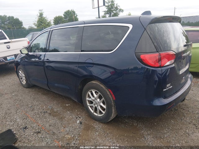 2017 Chrysler Pacifica Touring მანქანა იყიდება აუქციონზე, vin: 2C4RC1DG2HR654284, აუქციონის ნომერი: 45027341