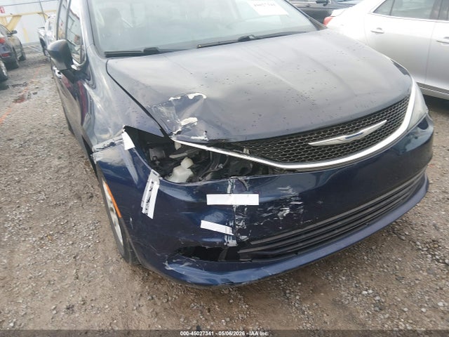 2017 Chrysler Pacifica Touring მანქანა იყიდება აუქციონზე, vin: 2C4RC1DG2HR654284, აუქციონის ნომერი: 45027341