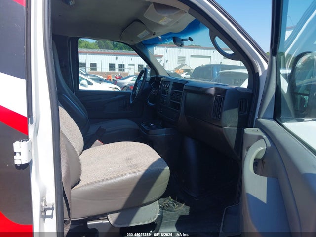 45027369 :رقم المزاد ، 1GCZGTCG6C1106772 vin ، 2012 Chevrolet Express 3500 Work Van مزاد بيع