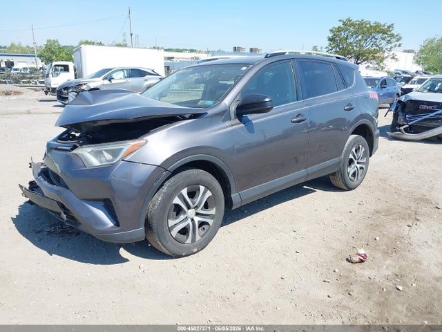 JTMZFREV5GJ064165 Toyota RAV4 LE