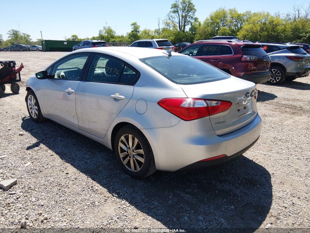 Продажа на аукционе авто 2015 Kia Forte Lx, vin: KNAFX4A63F5359464, номер лота: 45027372