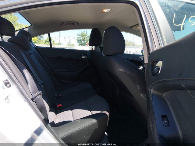 Продажа на аукционе авто 2015 Kia Forte Lx, vin: KNAFX4A63F5359464, номер лота: 45027372