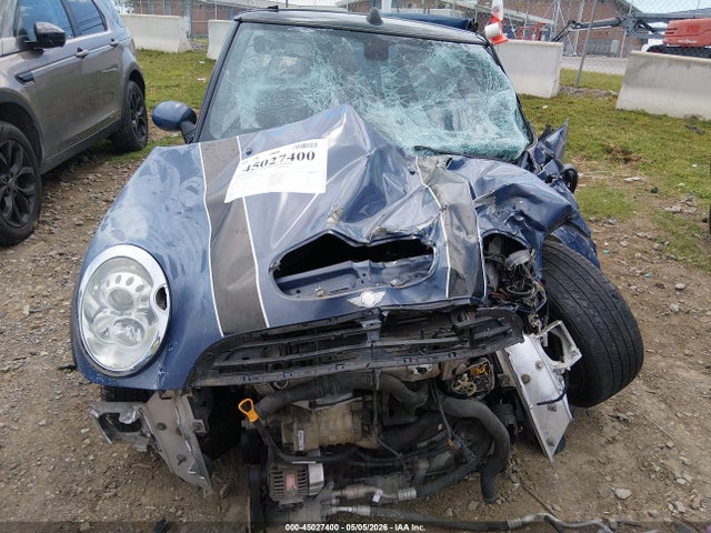 Продажа на аукционе авто 2005 Mini Cooper S, vin: WMWRH33445TF82318, номер лота: 45027400