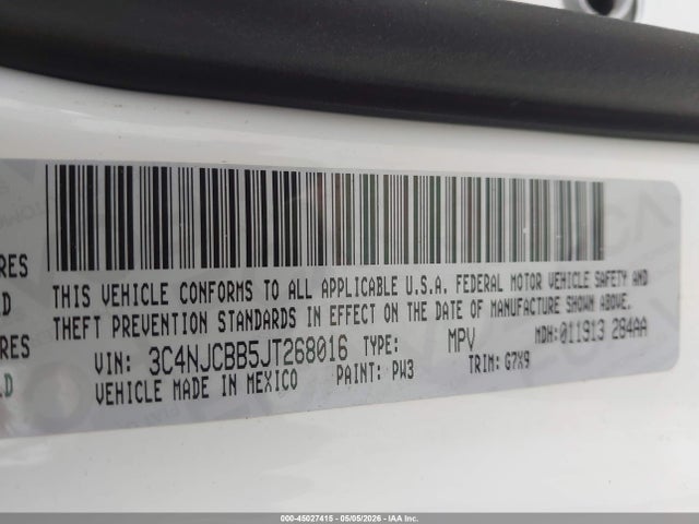 3C4NJCBB5JT268016 Jeep Compass Latitude Fwd