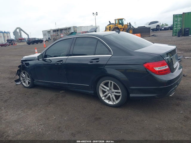 45027418 :رقم المزاد ، WDDGF8BB9CR212542 vin ، 2012 Mercedes-benz C 300 Sport 4matic مزاد بيع