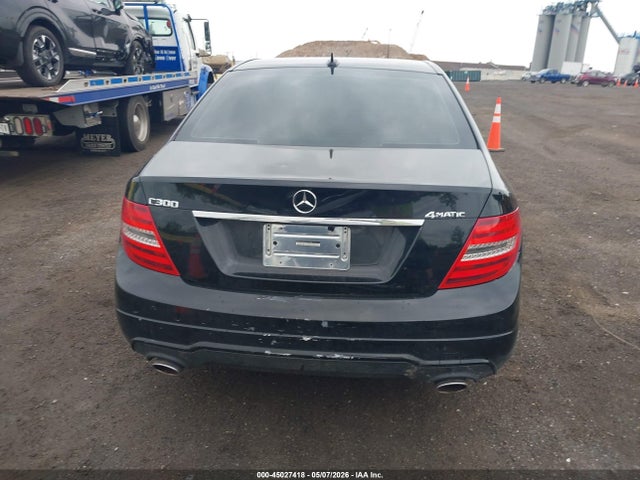 45027418 :رقم المزاد ، WDDGF8BB9CR212542 vin ، 2012 Mercedes-benz C 300 Sport 4matic مزاد بيع