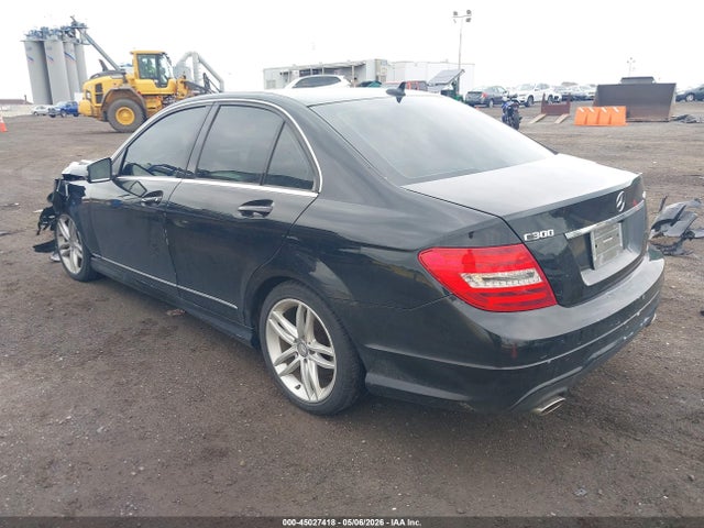 45027418 :رقم المزاد ، WDDGF8BB9CR212542 vin ، 2012 Mercedes-benz C 300 Sport 4matic مزاد بيع