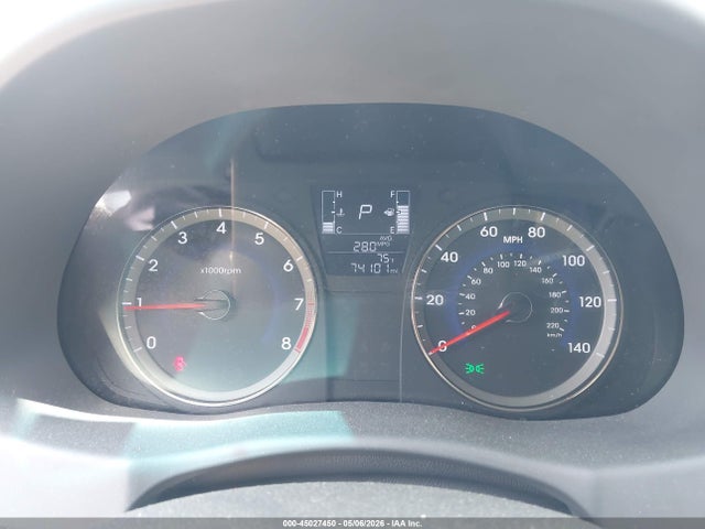 45027450 :رقم المزاد ، KMHCT4AE0HU344353 vin ، 2017 Hyundai Accent Value Edition مزاد بيع