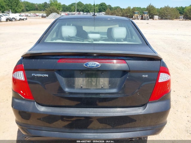 45027461 :رقم المزاد ، 3FAHP0HA6BR158976 vin ، 2011 Ford Fusion Se مزاد بيع