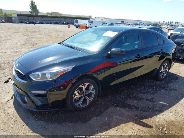 45027476 :رقم المزاد ، 3KPF24AD0ME378068 vin ، 2021 Kia Forte Lxs مزاد بيع