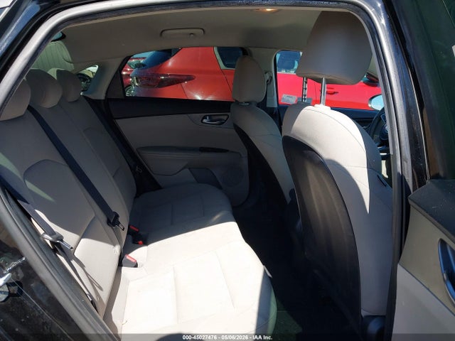 45027476 :رقم المزاد ، 3KPF24AD0ME378068 vin ، 2021 Kia Forte Lxs مزاد بيع