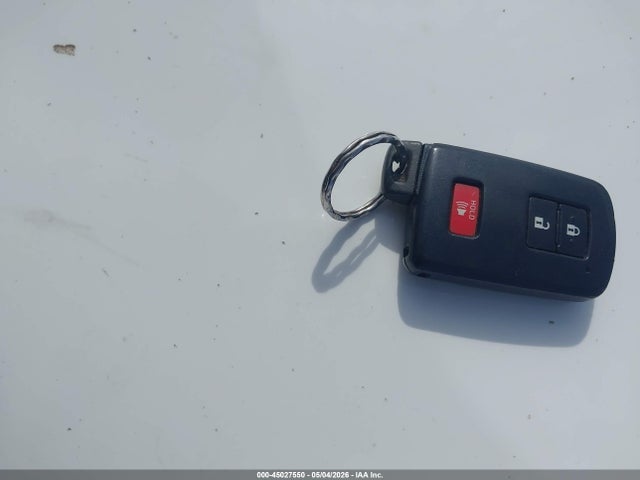 45027550 :رقم المزاد ، JTDKDTB30D1550854 vin ، 2013 Toyota Prius C Three مزاد بيع