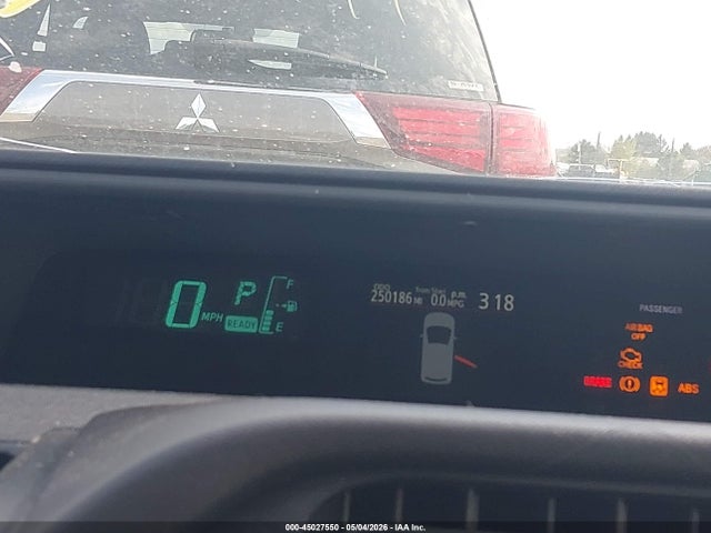 45027550 :رقم المزاد ، JTDKDTB30D1550854 vin ، 2013 Toyota Prius C Three مزاد بيع