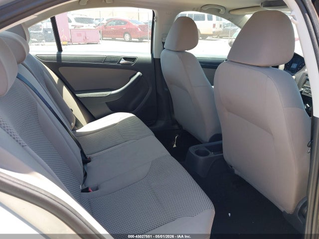 45027551 :رقم المزاد ، 3VW2K7AJ3CM326005 vin ، 2012 Volkswagen Jetta 2.0l S مزاد بيع