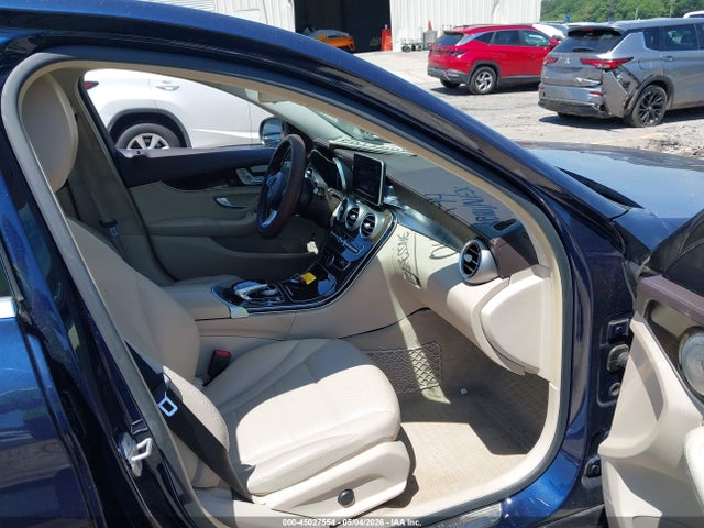 Auction sale of the 2015 Mercedes-benz C 300 Luxury 4matic, vin: 55SWF4KB2FU033931, lot number: 45027554