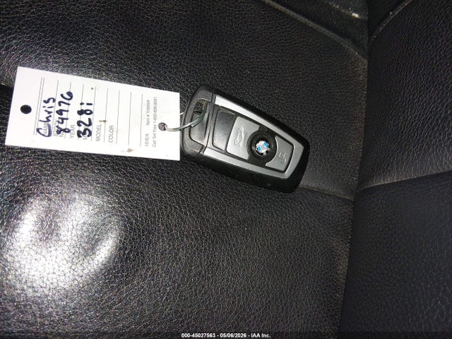 2015 Bmw 328i Xdrive მანქანა იყიდება აუქციონზე, vin: WBA3B5G53FNS11711, აუქციონის ნომერი: 45027563
