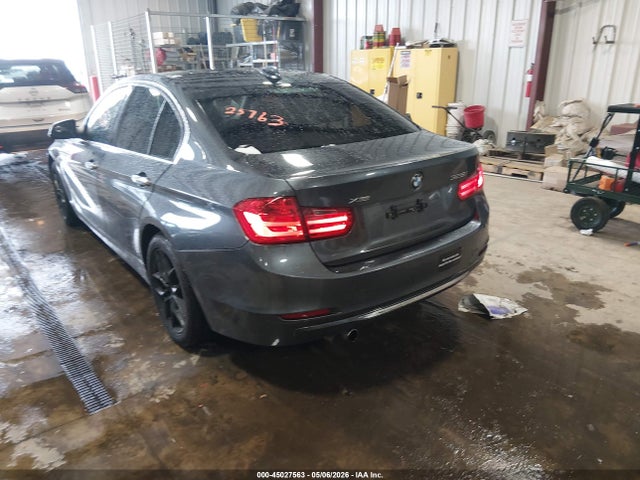 2015 Bmw 328i Xdrive მანქანა იყიდება აუქციონზე, vin: WBA3B5G53FNS11711, აუქციონის ნომერი: 45027563