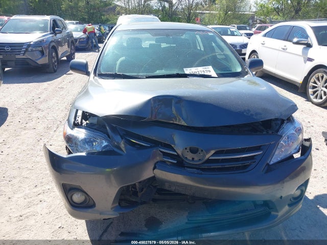 45027579 :رقم المزاد ، 2T1BU4EE6DC005644 vin ، 2013 Toyota Corolla Le مزاد بيع