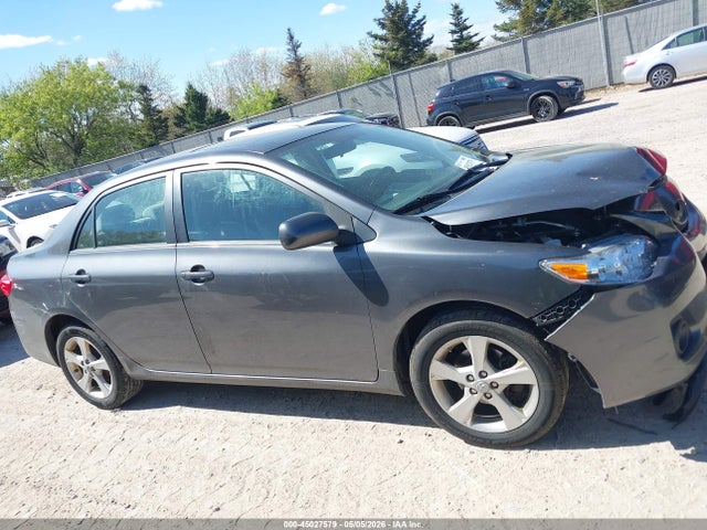 45027579 :رقم المزاد ، 2T1BU4EE6DC005644 vin ، 2013 Toyota Corolla Le مزاد بيع