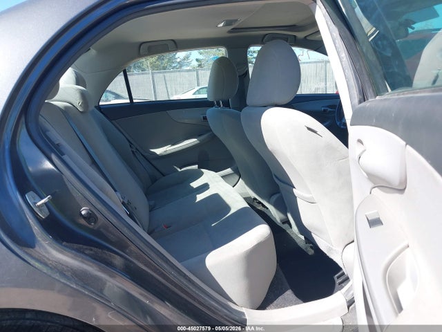 45027579 :رقم المزاد ، 2T1BU4EE6DC005644 vin ، 2013 Toyota Corolla Le مزاد بيع