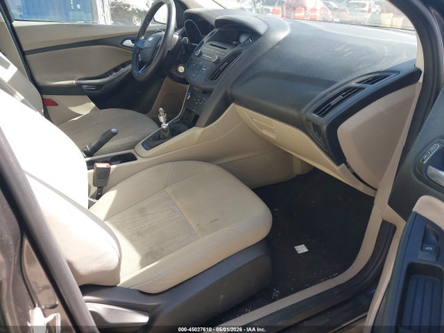 Продаж на аукціоні авто 2015 Ford Focus Se, vin: 1FADP3FE5FL354675, номер лоту: 45027610