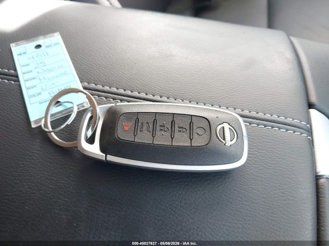 45027627 :رقم المزاد ، 5N1AZ3BJ5SC108449 vin ، 2025 Nissan Murano Sv مزاد بيع