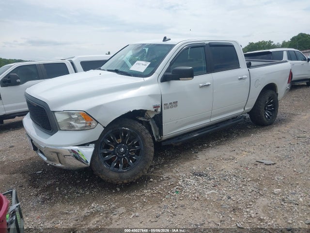 3C6RR7LT2JG135643 RAM 1500 Big Horn 4x4 5&#039;7 Box