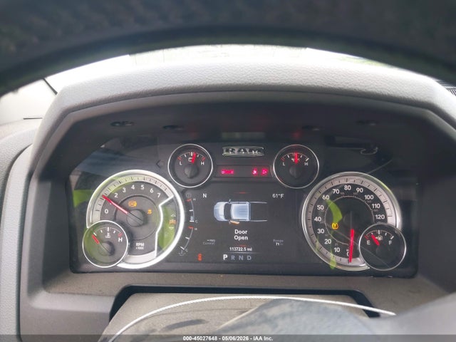 3C6RR7LT2JG135643 RAM 1500 Big Horn 4x4 5&#039;7 Box