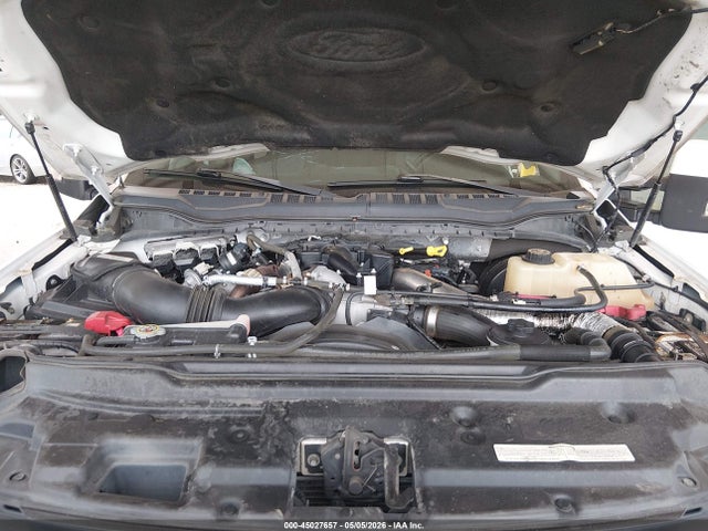 1FT8W3BT1JEC84785 Ford F-350 Lariat