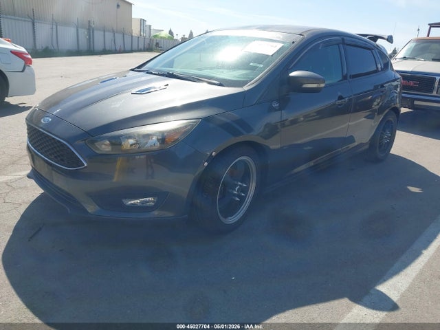 1FADP3K20FL326942 Ford FOCUS SE