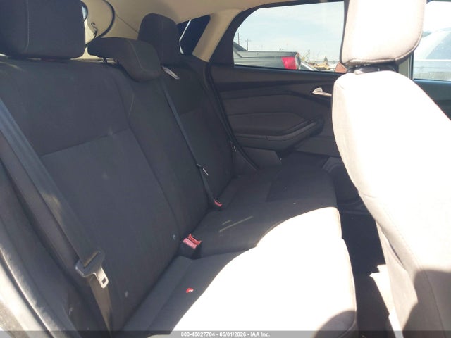 1FADP3K20FL326942 Ford FOCUS SE