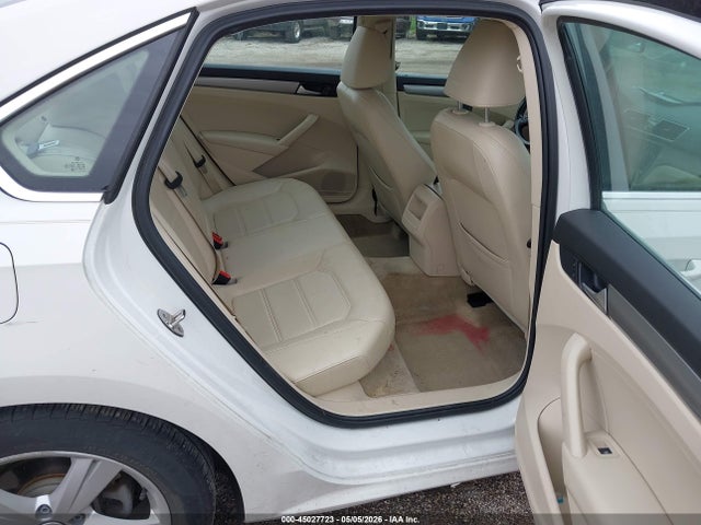 1VWAT7A38FC080892 Volkswagen Passat 1.8t Limited Edition