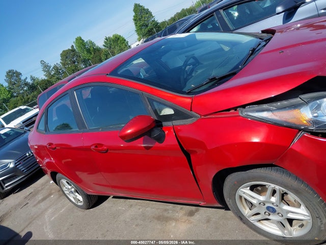 2018 Ford Fiesta Se მანქანა იყიდება აუქციონზე, vin: 3FADP4BJ1JM138242, აუქციონის ნომერი: 45027747