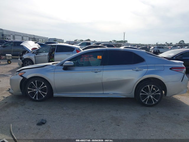 2018 Toyota Camry Se მანქანა იყიდება აუქციონზე, vin: 4T1B11HKXJU056731, აუქციონის ნომერი: 45027749