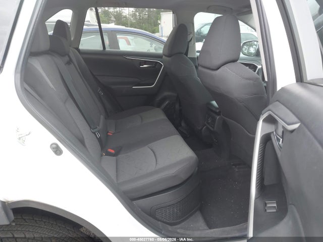45027760 :رقم المزاد ، 4T3RWRFV2MU047514 vin ، 2021 Toyota Rav4 Hybrid Xle مزاد بيع