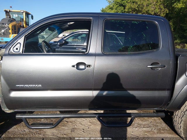 2015 Toyota Tacoma Base V6 მანქანა იყიდება აუქციონზე, vin: 3TMLU4EN5FM175668, აუქციონის ნომერი: 45027823