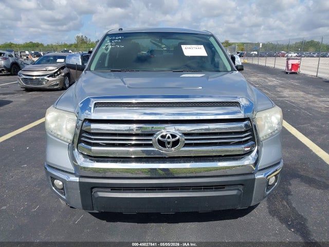 Продаж на аукціоні авто 2017 Toyota Tundra Sr5 5.7l V8, vin: 5TFEW5F12HX215691, номер лоту: 45027841