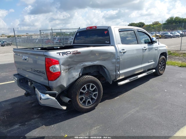 Продаж на аукціоні авто 2017 Toyota Tundra Sr5 5.7l V8, vin: 5TFEW5F12HX215691, номер лоту: 45027841