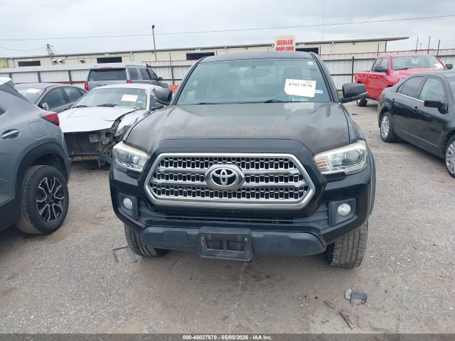 2017 Toyota Tacoma Trd Off Road მანქანა იყიდება აუქციონზე, vin: 5TFCZ5AN5HX068596, აუქციონის ნომერი: 45027870