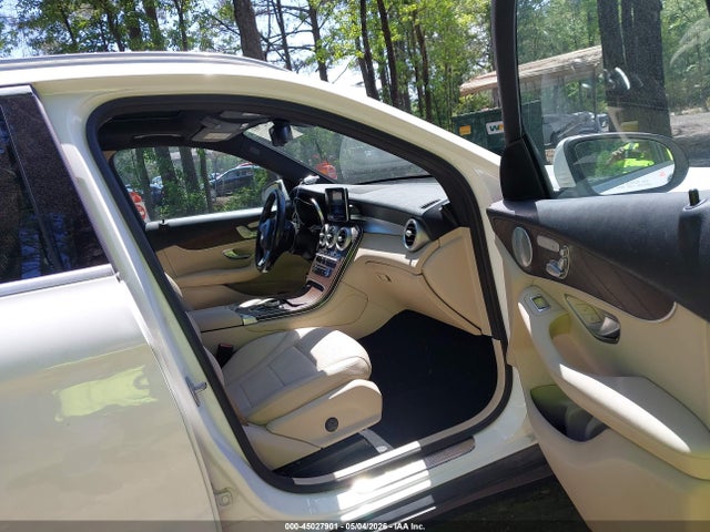 45027901 :رقم المزاد ، WDC0G4KB5JV111272 vin ، 2018 Mercedes-benz Glc 300 4matic مزاد بيع