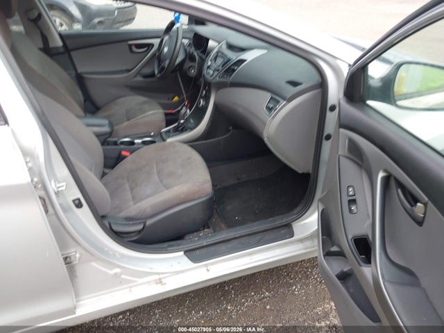 45027905 :رقم المزاد ، 5NPDH4AE2FH562263 vin ، 2015 Hyundai Elantra Se مزاد بيع