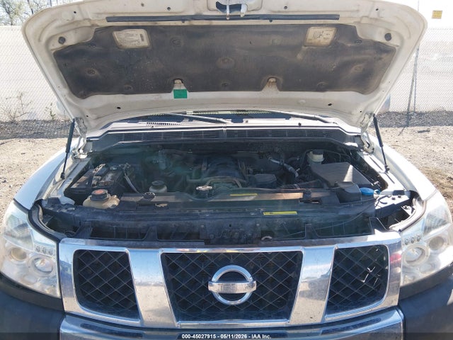 45027915 :رقم المزاد ، 1N6AA07B04N516678 vin ، 2004 Nissan Titan Se مزاد بيع