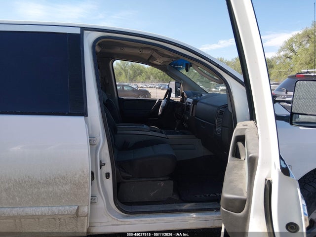 45027915 :رقم المزاد ، 1N6AA07B04N516678 vin ، 2004 Nissan Titan Se مزاد بيع